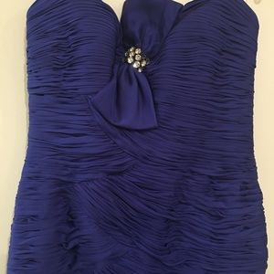 🍁🌺 Jovani gown for any occasion.